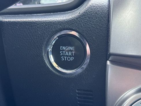 Used 2024 Toyota 4Runner SR5 AWD/4WD image 29