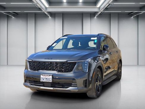 Certified 2026 Kia Sorento SX Prestige AWD/4WD image 3