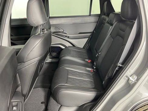 New 2026 Jeep Cherokee Overland image 27