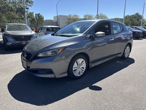 Certified 2025 Nissan Leaf S FWD image 3