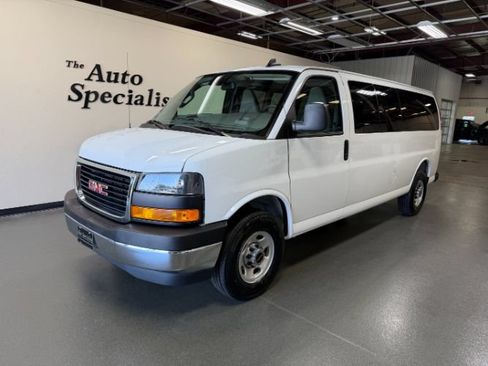 Used 2025 GMC Savana 3500 LT w/ LT Preferred Equipment Group RWD image 1