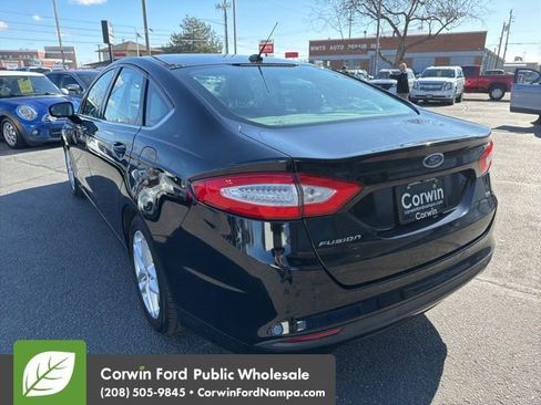 Used 2016 Ford Fusion SE image 7