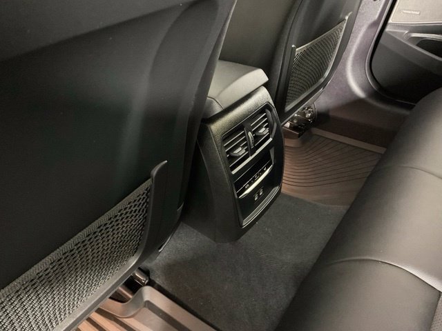 Certified 2023 BMW 330i xDrive Sedan w/ Premium Package AWD/4WD image 18