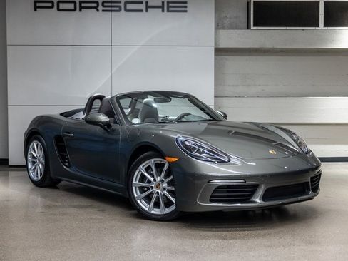 Used 2025 Porsche 718 Boxster image 10