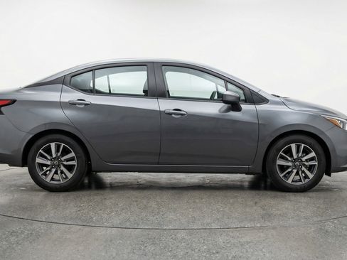 Used 2025 Nissan Versa SV FWD image 11