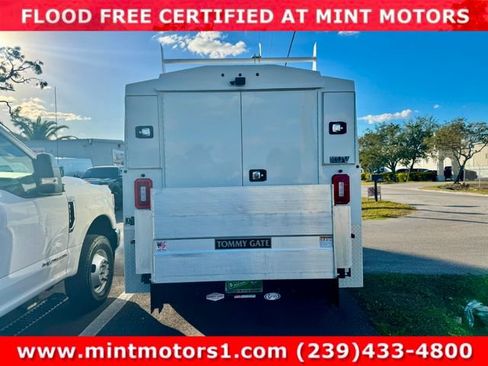 Used 2019 Ford Transit 350 138 w/ Interior Upgrade Package image 23