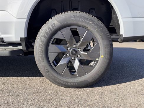 New 2025 Ford F150 Lightning Lariat image 14