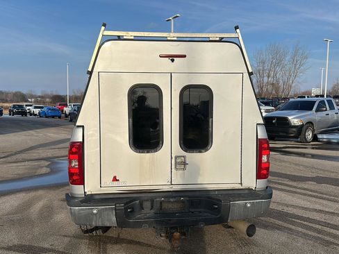Used 2011 Chevrolet Silverado 2500 LT w/ Interior Plus Package image 9