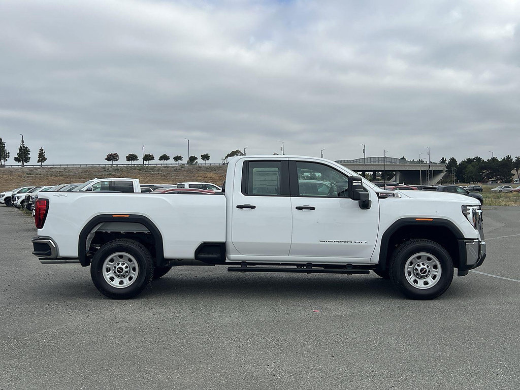 New 2026 GMC Sierra 2500 Pro w/ 1SA Pro Safety Plus Package AWD/4WD image 2
