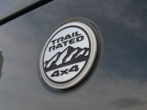 Used 2021 Jeep Wrangler Unlimited Sahara image 12