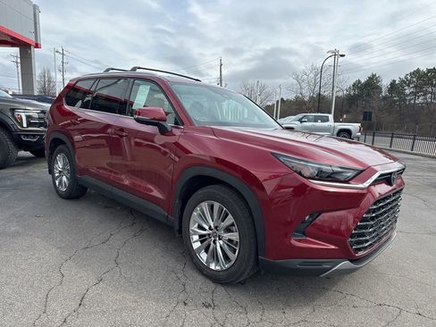 Used 2024 Toyota Grand Highlander Platinum image 7