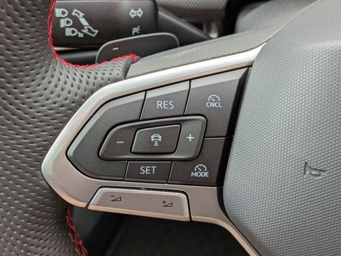 New 2026 Volkswagen GTI SE image 23