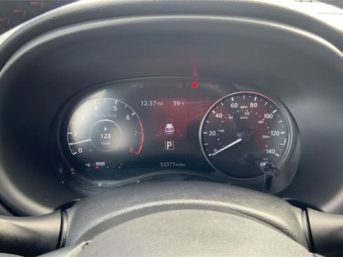 Used 2024 Nissan Kicks SR w/ SR Premium Package FWD image 15
