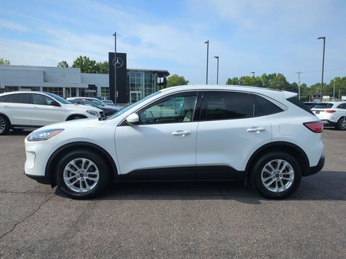 Used 2020 Ford Escape SE FWD image 6