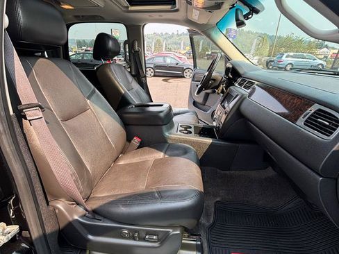 Used 2013 GMC Yukon Denali AWD/4WD image 32