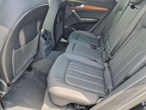 Certified 2023 Audi Q5 2.0T Premium w/ Convenience Package AWD/4WD image 10