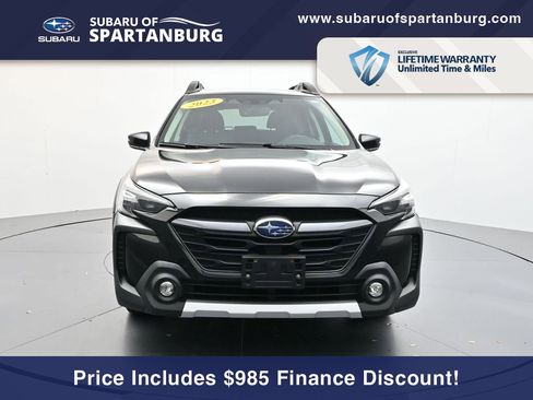 Used 2023 Subaru Outback Limited image 3