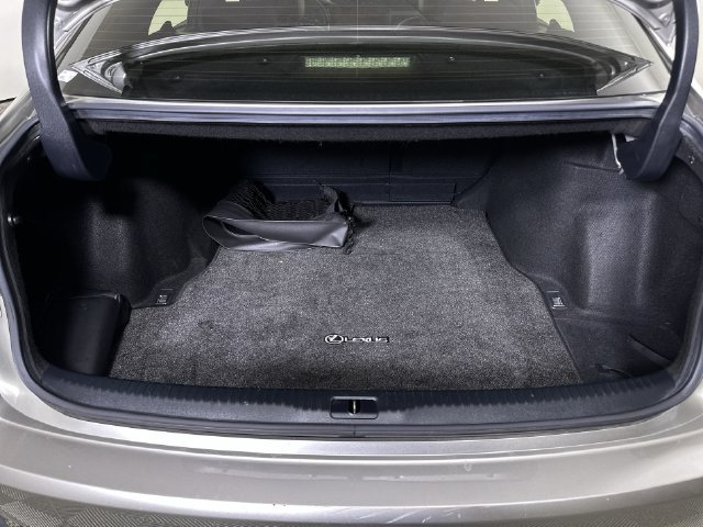 Used 2019 Lexus IS 350 F Sport w/ F Sport Package AWD/4WD image 27