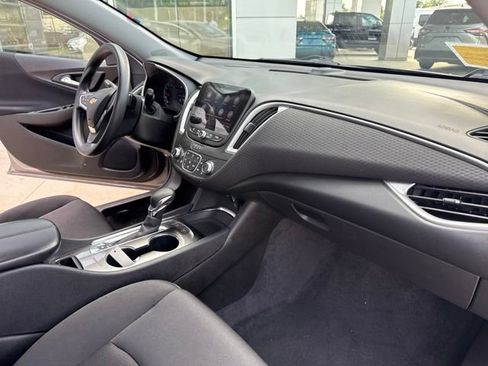 Used 2024 Chevrolet Malibu LT FWD image 26