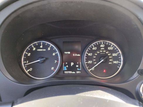 Used 2015 Mitsubishi Outlander SE image 29