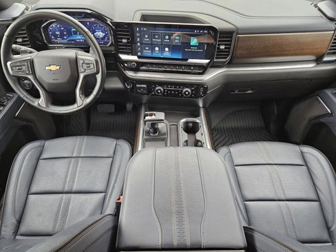 Used 2025 Chevrolet Silverado 1500 High Country w/ Technology Package AWD/4WD image 18
