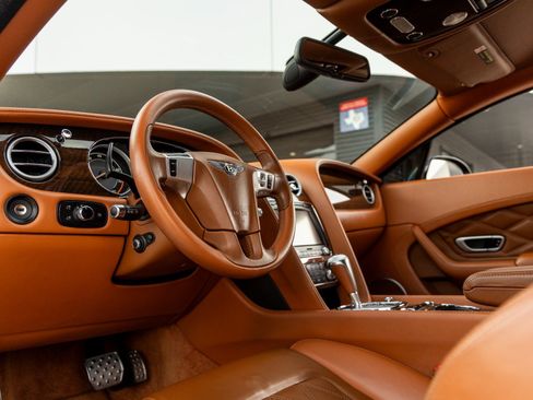 Used 2013 Bentley Continental GT image 22