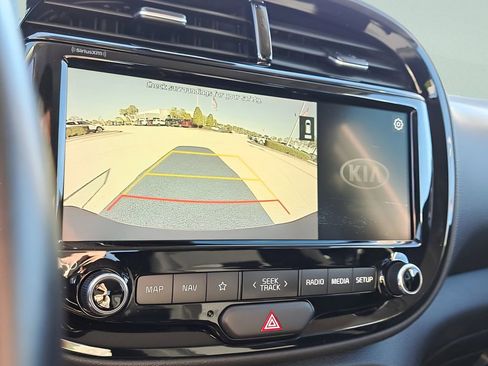 Used 2021 Kia Soul EX image 22