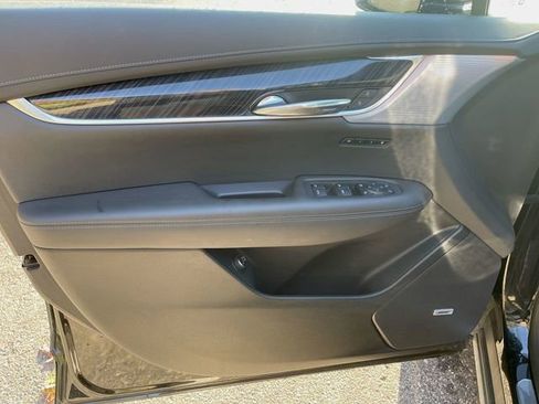 Used 2025 Cadillac XT6 Premium Luxury w/ LPO, Floor Liner Package image 23