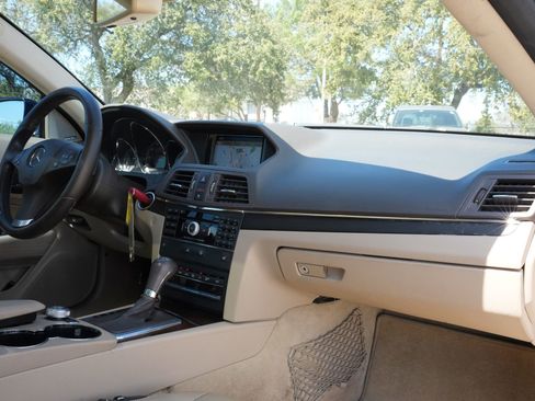 Used 2010 Mercedes-Benz E 350 Coupe image 22