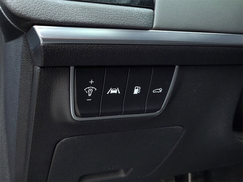 Used 2023 Kia Stinger GT2 image 22