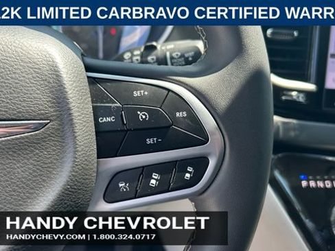 Used 2024 Chrysler Pacifica Touring-L FWD image 23