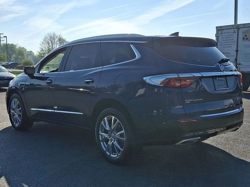 Certified 2023 Buick Enclave Essence w/ Experience Buick Package AWD/4WD image 7