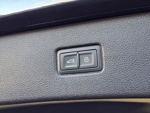 Used 2019 Audi Q7 3.0T Premium w/ Convenience Package image 21