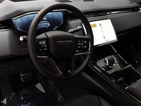 New 2025 Land Rover Range Rover Sport Dynamic SE image 8