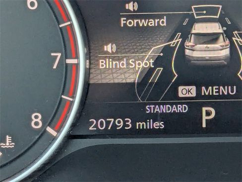 Used 2021 Nissan Rogue S image 31