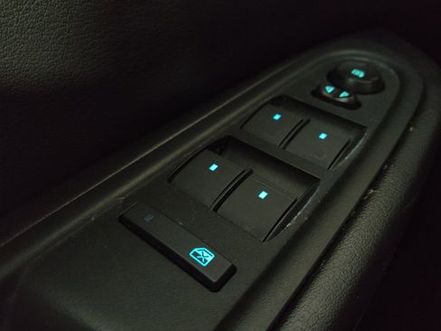 Used 2017 Chevrolet Traverse LT FWD image 27