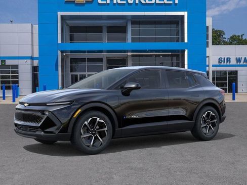 New 2026 Chevrolet Equinox EV LT image 2