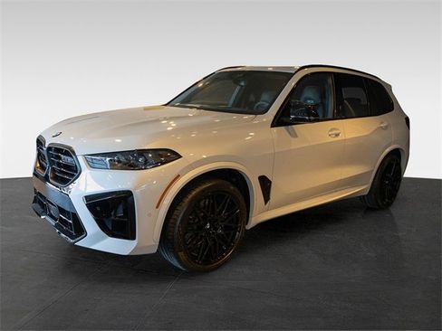 Used 2026 BMW X5 M Competition w/ Executive Package image 4