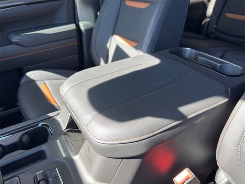 Used 2025 GMC Sierra 1500 AT4 w/ AT4 Premium Package image 21