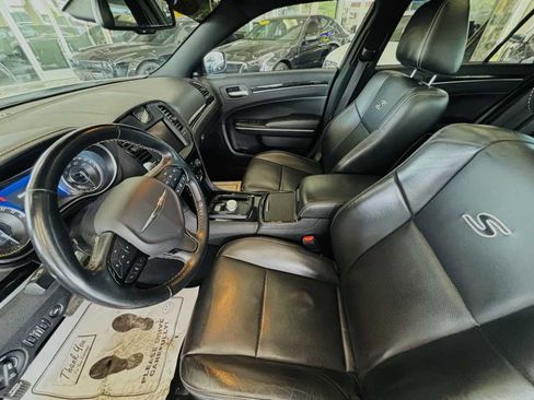 Used 2022 Chrysler 300 S w/ Comfort Group RWD image 28