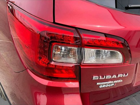 Used 2019 Subaru Outback 2.5i Limited AWD/4WD image 28