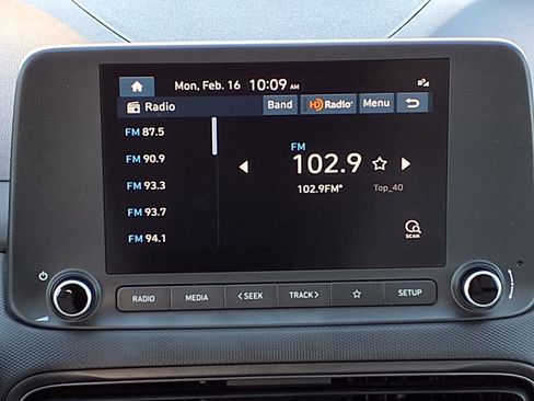 Used 2023 Hyundai Kona SEL image 14