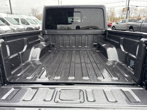 Used 2021 Jeep Gladiator Willys image 14