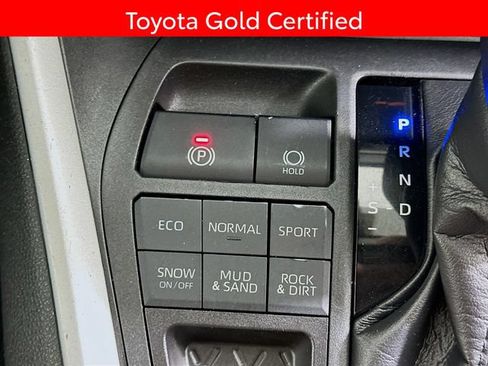 Certified 2020 Toyota RAV4 LE w/ All Weather Liner Package AWD/4WD image 32