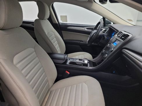 Used 2019 Ford Fusion S FWD image 21