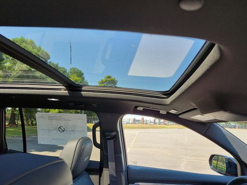 New 2026 Buick Enclave Sport Touring w/ Power Package image 8