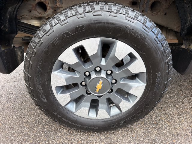 Used 2024 Chevrolet Silverado 2500 Custom w/ Custom Convenience Package AWD/4WD image 29