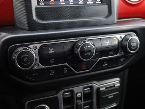 Used 2020 Jeep Gladiator Rubicon image 22