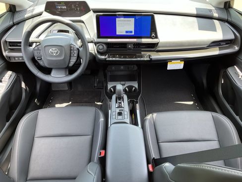 New 2026 Toyota Prius Plug-In Hybrid FWD image 9