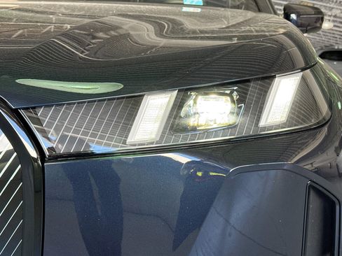 New 2026 BMW iX xDrive60 w/ M Sport Package image 9